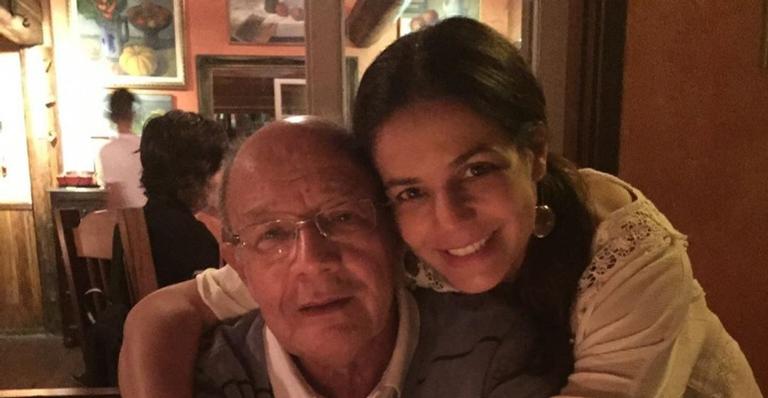 Nívea Stelmann aproveita aniversário do pai para prestar linda homenagem: ”Te amo Chico”