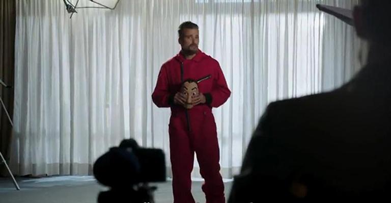 Fora da TV Globo, Bruno Gagliasso assina com a Netflix e faz piada com boatos