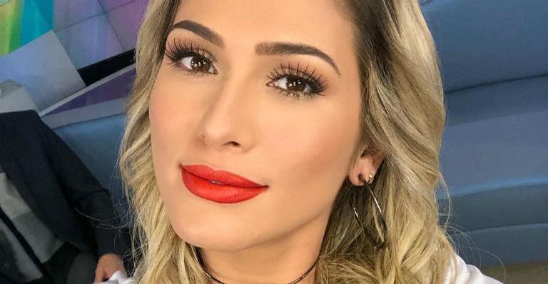 Lívia Andrade encanta web ao fazer homenagem surpreendente a Silvio Santos: ‘Melhor colega da vida!’
