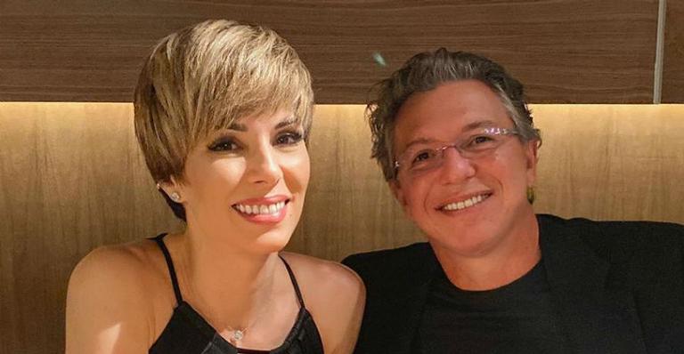 Ana Furtado publica foto rara de Boninho com os filhos e impressiona web