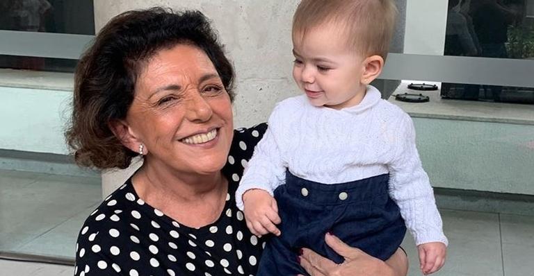 Leda Nagle mostra lembrancinha retrô que fez no aniversário de Zoe idêntica a de seu primeiro ano