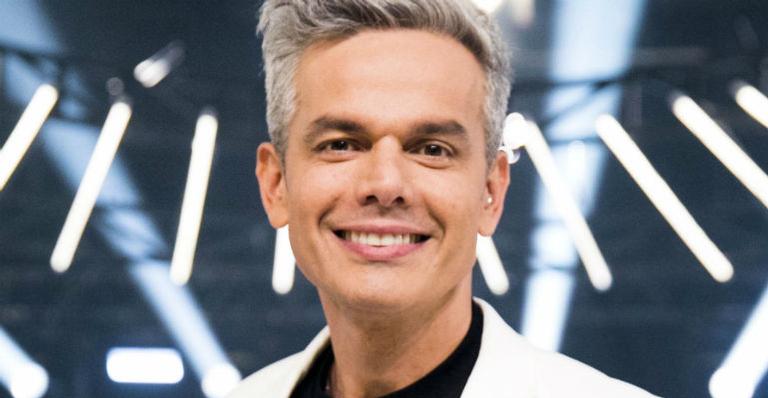 Otaviano Costa encanta web com cliques ao lado da filha, Olívia