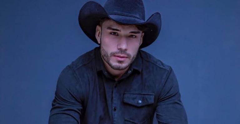 Após vencer ‘A Fazenda’, Lucas Viana aparece em clima de romance com famosa