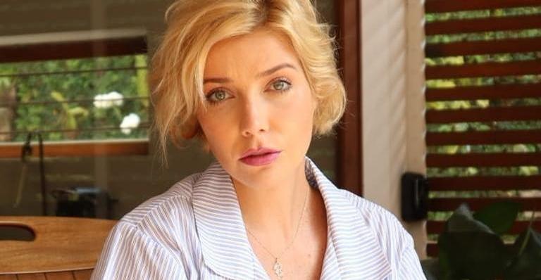 Luiza Possi surpreende internautas com momento divertido ao lado do filho: ”Meu cabeleireiro!”