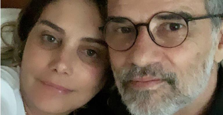 Recuperada do câncer, Heloisa Périssé curte férias com o marido na Itália