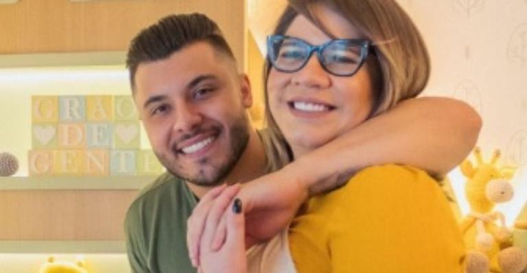 Marília Mendonça explode o fofurômetro com clique do Leo dormindo no berço: ”Bom dia!”