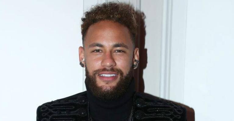 Neymar encanta seguidores ao relembrar foto da infância