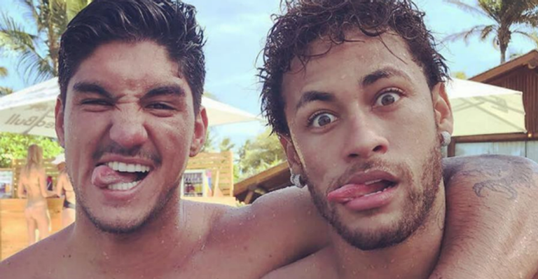 Após perder o título, Neymar Jr. apoia Gabriel Medina: ”É muito grande”