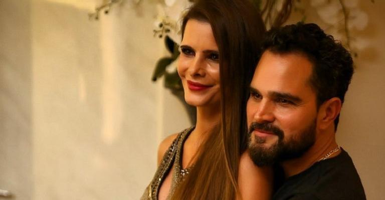 Luciano Camargo relembra viagem romântica com a esposa e faz bela declaração: ”Chamo tudo de amor”