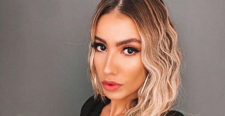 Gabi Brandt mostra o filho, Davi, de apenas 5 meses, dando um abraço nela e encanta os internautas
