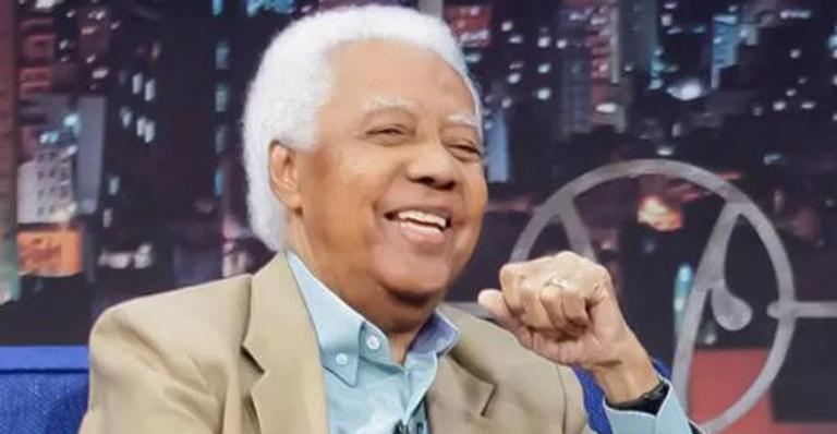 Morre Bira, baixista de Jô Soares, aos 85 anos