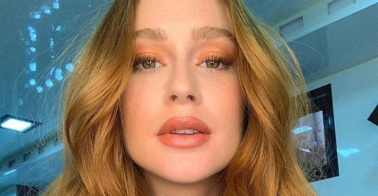 Marina Ruy Barbosa mostra mesa luxuosa de Natal