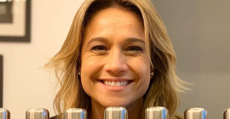 Fernanda Gentil encanta seguidores ao surgir com o filho e a namorada: ”Pós-Natal”