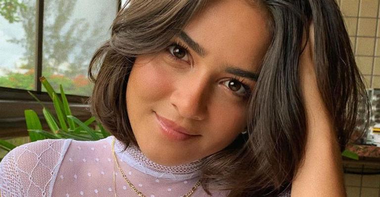Giullia Buscacio, de ‘Éramos Seis’, está namorando o vocalista da banda Lagum