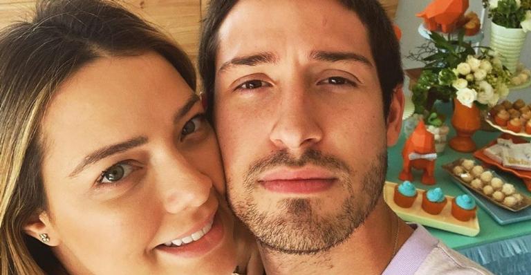 Vinicius Martinez faz declaração emocionante ao compartilhar clique de sua família: ”Um sonho”