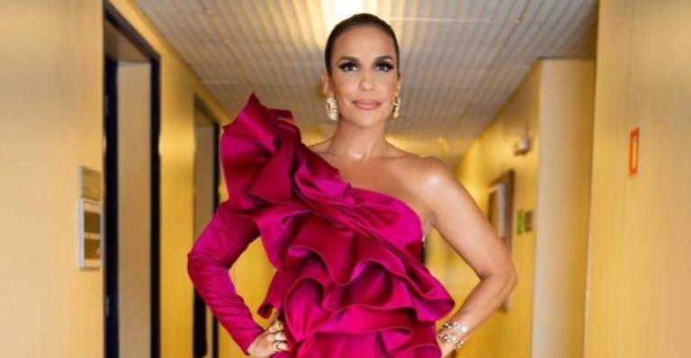 Ivete Sangalo compartilha clique ao lado de Sabrina Sato: ”Eu e a minha lindeza”