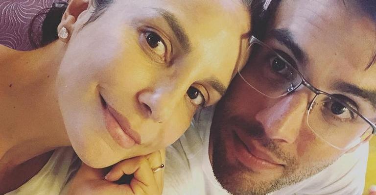 Ivete Sangalo se derrete pelo marido e a filha andando de bicicleta: ”Tremo de amor”