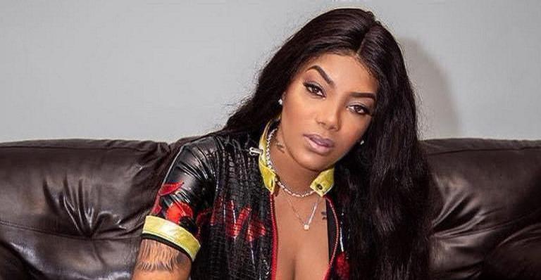 Ludmilla abaixa a saia e mostra marquinha sexy na internet: ”Bem sedutora”