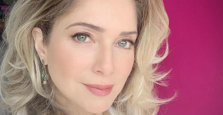 Leticia Spiller toma banho de cachoeira e agradece início de novo ano: ”Sou toda gratidão”