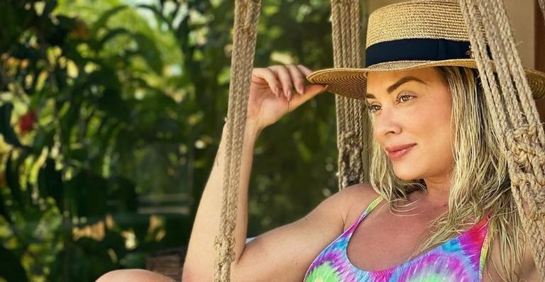 Juju Salimeni compartilha clique em cenário paradisíaco e é elogiada