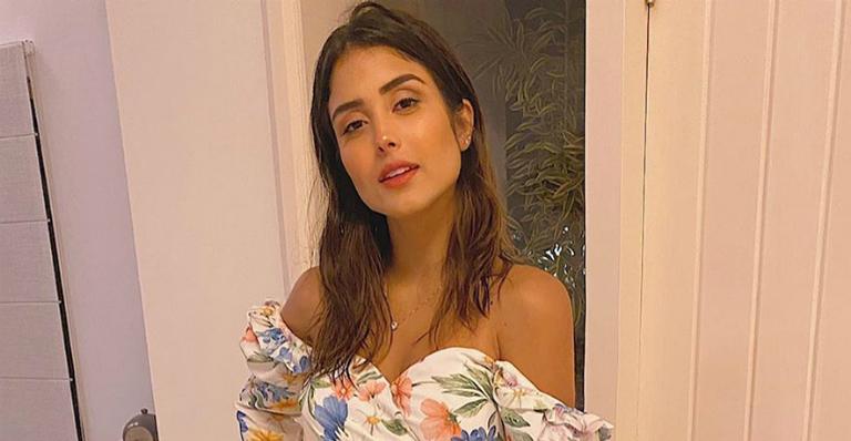 Leticia Almeida relembra barriga sarada antes da gestação: ”20 aninhos sem barrigão”