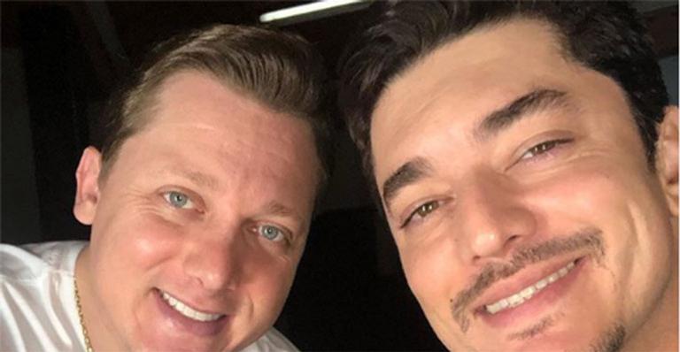 George Henrique e Rodrigo contam que gostavam de ser pegos no ato com as namoradas!