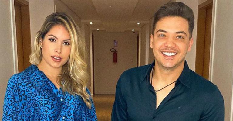 Thyane Dantas compartilha clique dando beijão em Wesley Safadão