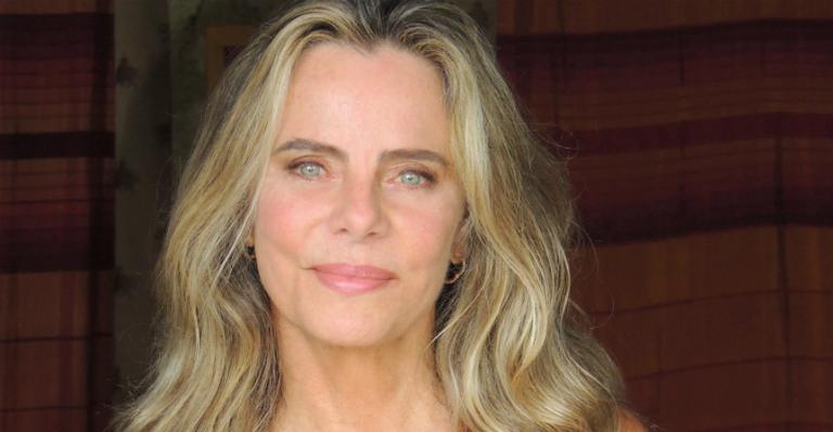 Bruna Lombardi relembra encontro com David Bowie e desabafa: ”Hoje seria seu aniversário”