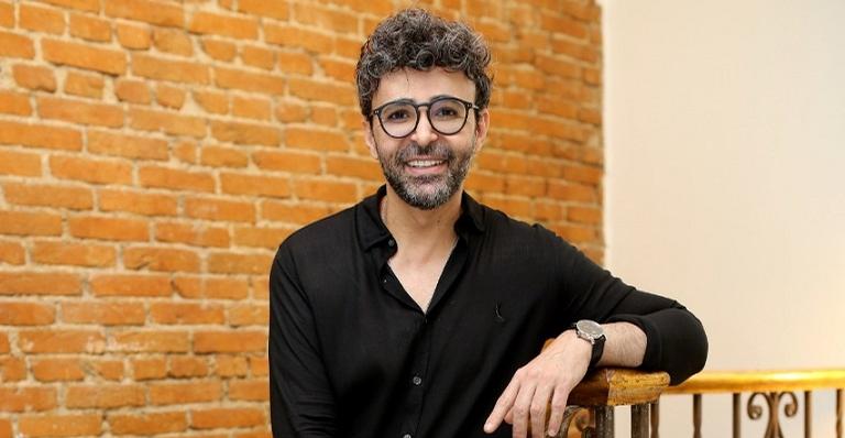 Depois de um ano, Eron Araújo comemora a iniciativa da carreira solo.