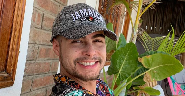 Rafael Vitti curte passeio no Rio de Janeiro e fãs elogiam: ”Arrasou na paisagem”