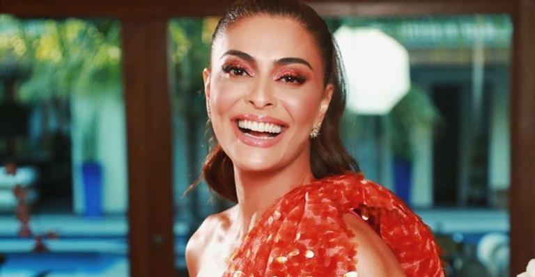 Juliana Paes esbanja corpão bronzeado em clique de maiô e brinca: ”As novinhas que lutem”