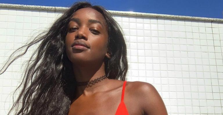 Na Jamaica, Iza compartilha cliques curtindo suas férias e brinca com letra de música