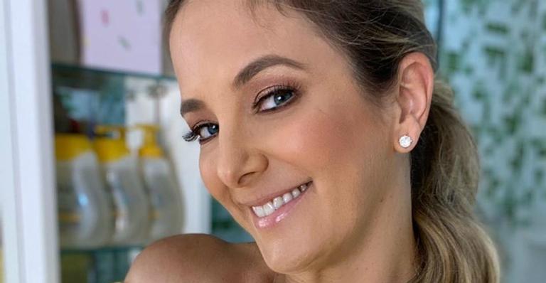 Em viagem pela Bahia, Ticiane Pinheiro surge belíssima na praia e recebe elogios de fãs: ”Linda”