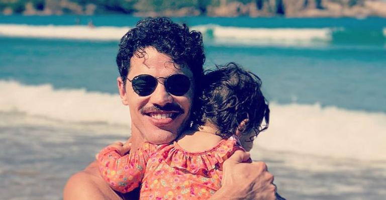 José Loreto almoça sushi juntinho da filha e encanta seguidores