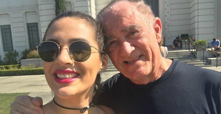 Ao lado de Lívian Aragão, Renato Aragão se diverte dançando funk: ”Em ritmo de festa”