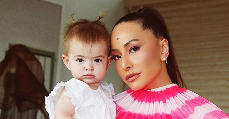Sabrina Sato compartilha clique de Zoe com maria-chiquinhas e recebe elogios