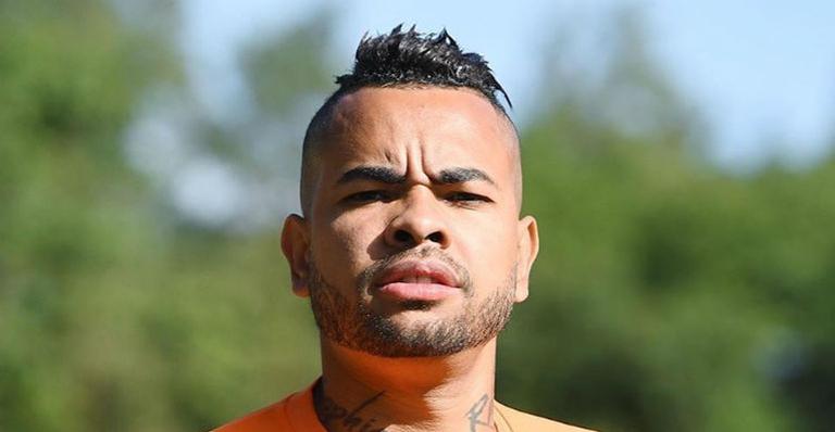 Dentinho parabeniza o pai em seu aniversário: ”Tenho em você meu exemplo de vida”