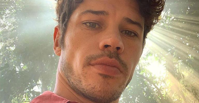José Loreto muda visual para personagens no cinema e impressiona internautas