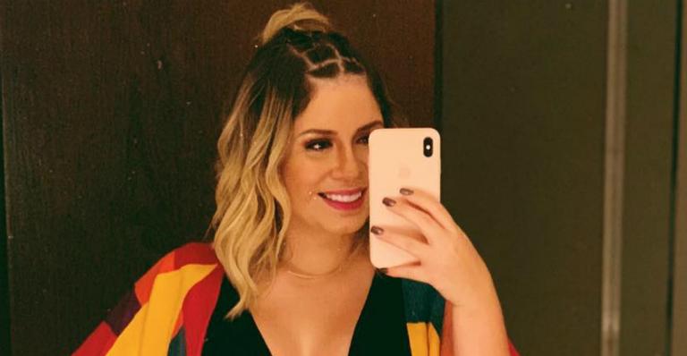 Marília Mendonça exibe barriga pela primeira vez após gravidez