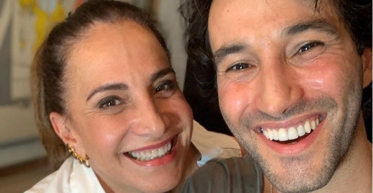 Apostando em tema inédito, o ator Guilherme Logullo estreia o podcast ‘Eu Ator’