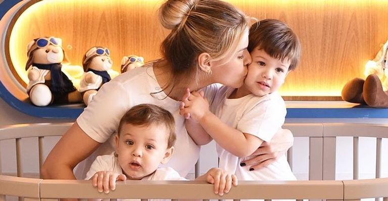 Andressa Suita encanta ao mostrar mania inusitada dos filhos: ”Amam comer com as mãos”