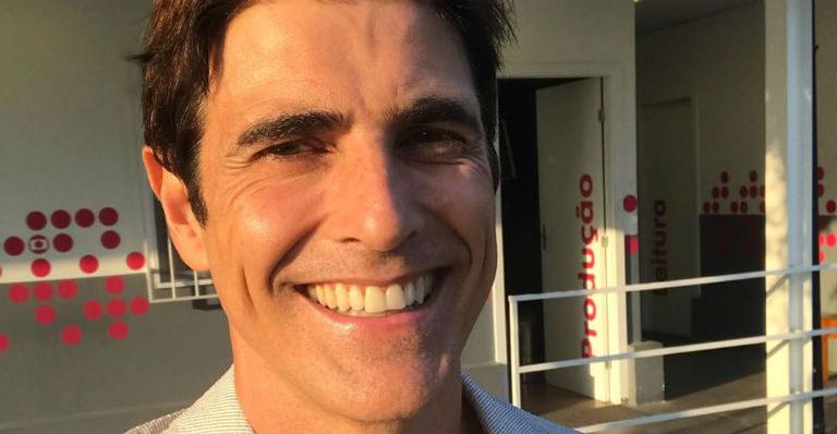 Reynaldo Gianecchini encanta a web ao mostrar momento fofo com a mãe em viagem