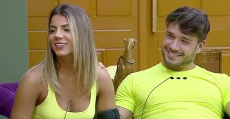 Hariany relembra brigas com Lucas no reality ‘A Fazeda’: ”Relacionamento meio maluco”