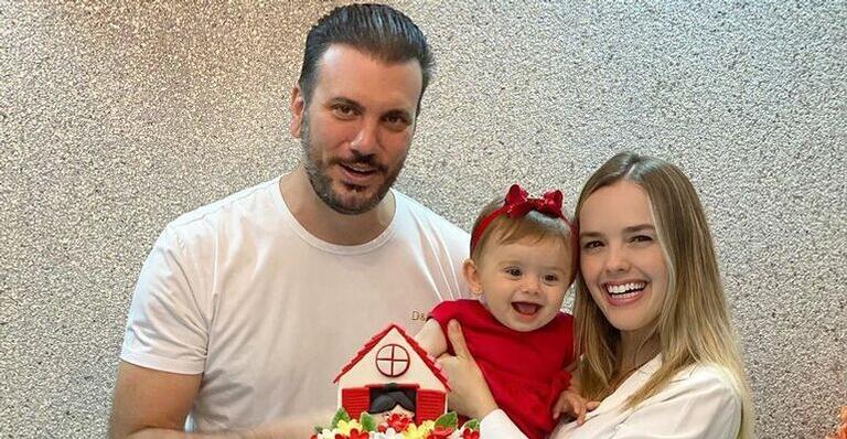 Thaeme Mariôto comemora 9 meses da filha com festinha deliciosa