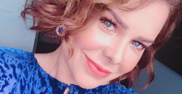 Mais magra, Fernanda Souza surpreende ao exibir barriga chapada só de top: ”Cada dia mais linda”