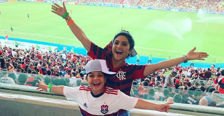 Mileide Mihaile faz foto do filho e se derrete pelo pequeno: ”Sou a mulher mais feliz do mundo”