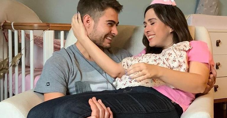 Tatá Werneck e Rafa Vitti comemoram 3 meses de Clara Maria com festinha fofa temática