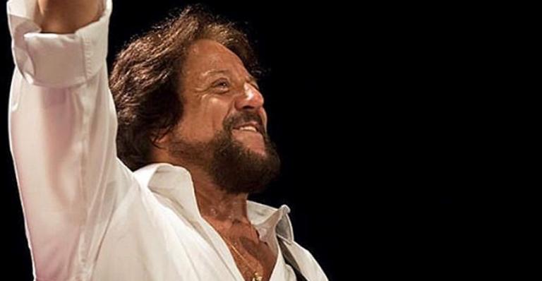 Aos 69 anos, morre o cantor e compositor Tunai