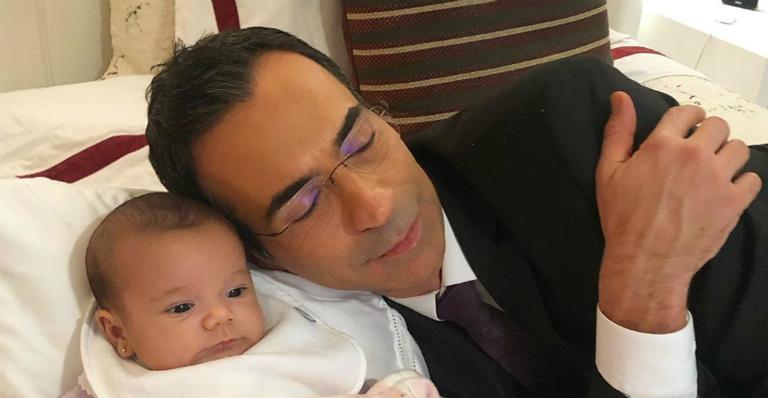 Cesar Tralli comenta sobre lições de amor para a filha e encanta web