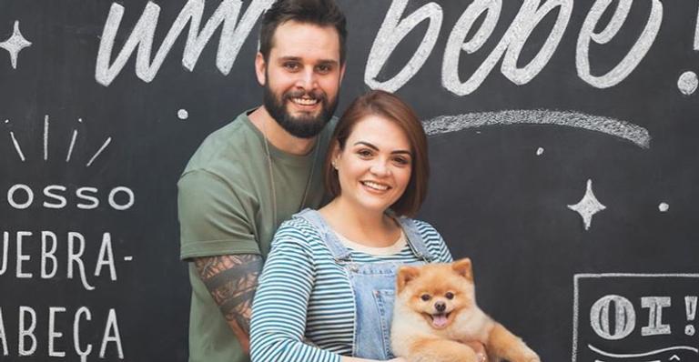 Karol Pinheiro anuncia gravidez e encanta web: ”Ainda é surreal”